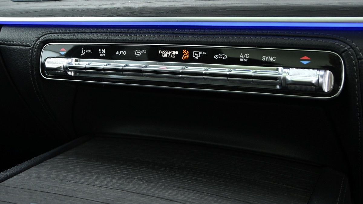 Mercedes-Benz GLE Class Image 12