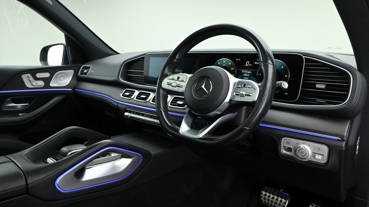 Mercedes-Benz GLE Class Image 3