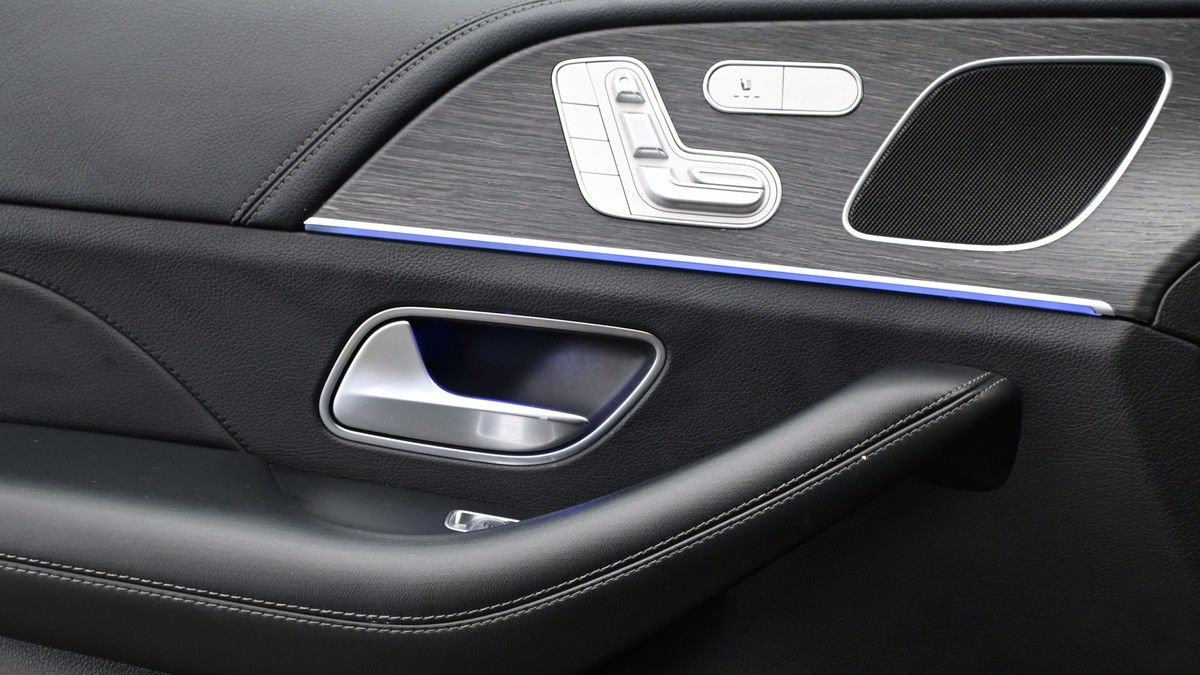 Mercedes-Benz GLE Image 13