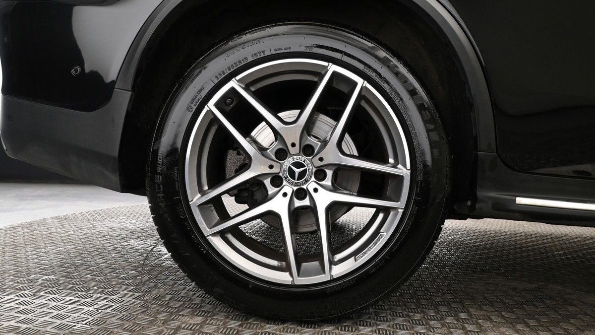 Mercedes-Benz GLC Image 9