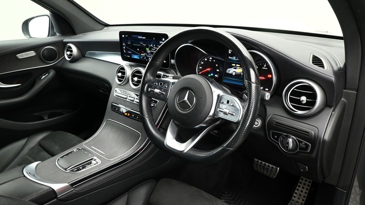 Mercedes-Benz GLC Image 3