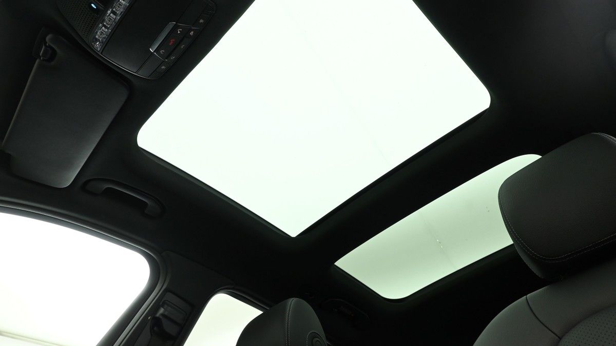 Mercedes-Benz GLC Image 2