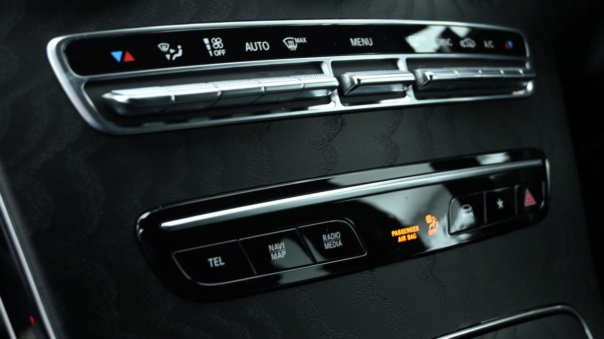 Mercedes-Benz GLC Image 12