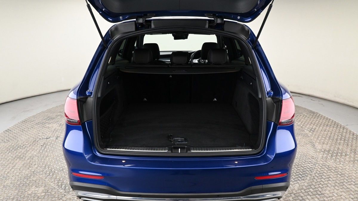 Mercedes-Benz GLC Image 9