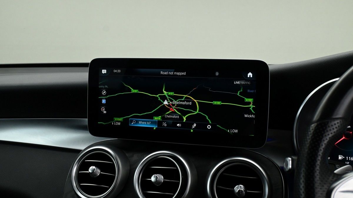 Mercedes-Benz GLC Image 10