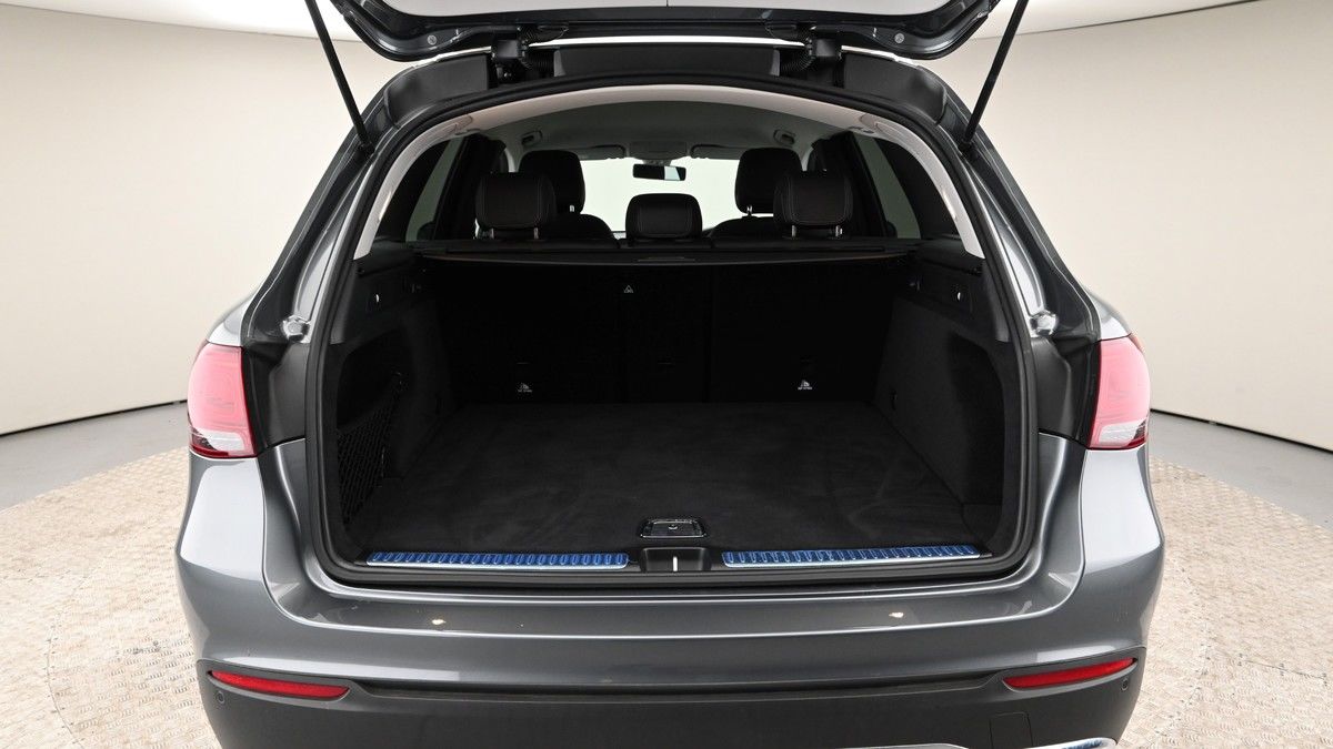 Mercedes-Benz GLC Image 10