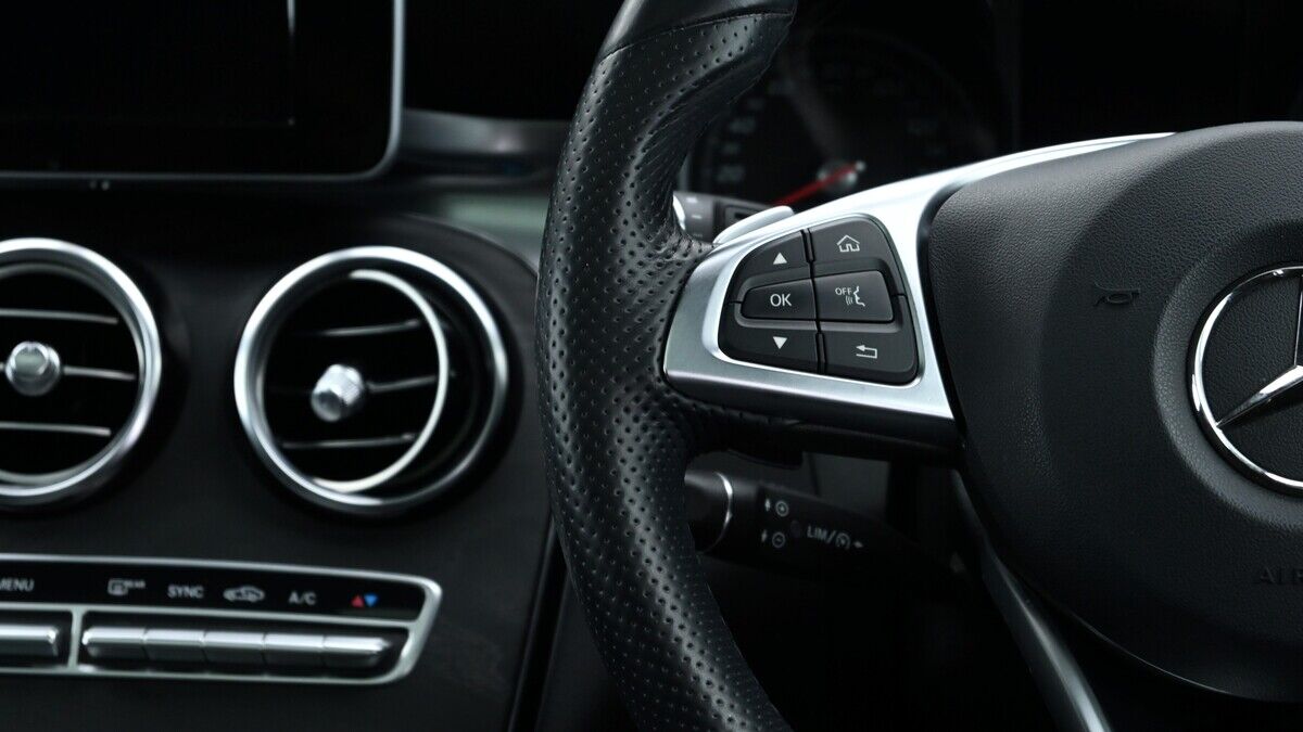 Mercedes-Benz GLC Image 15