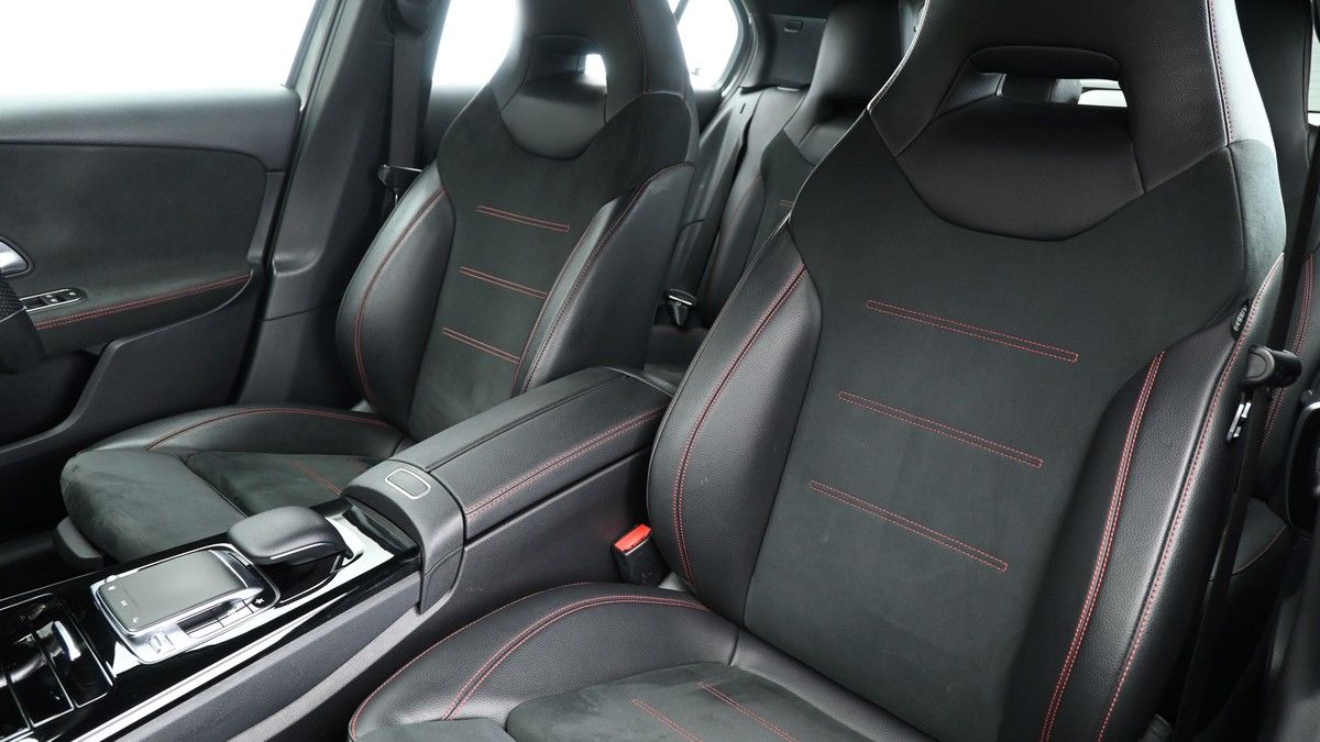 Mercedes-Benz A Class Image 4