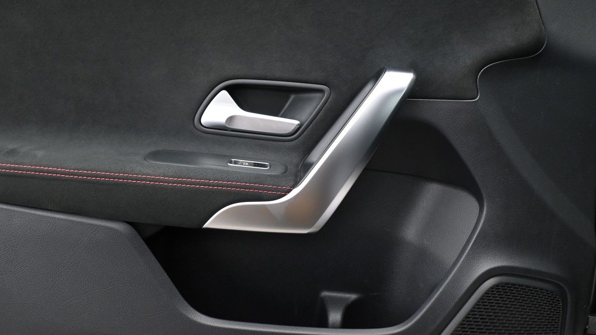 Mercedes-Benz A Class Image 13