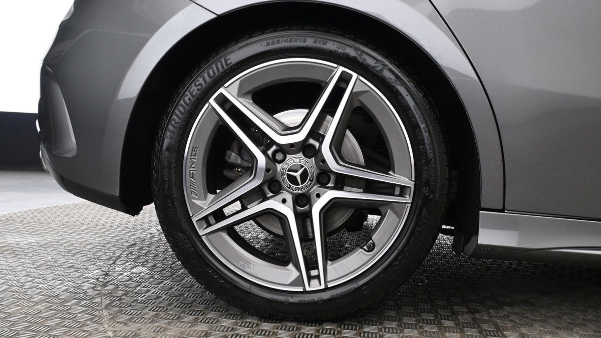 Mercedes-Benz A Class Image 9