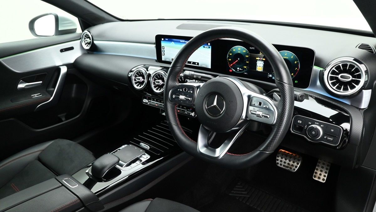 Mercedes-Benz A Class Image 3