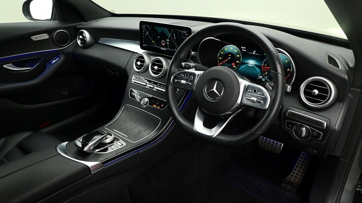 Mercedes-Benz C Class Image 2