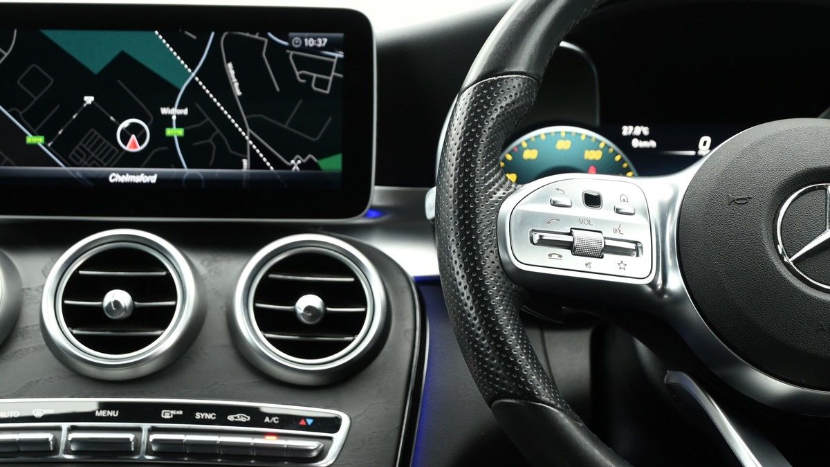 Mercedes-Benz C Class Image 14