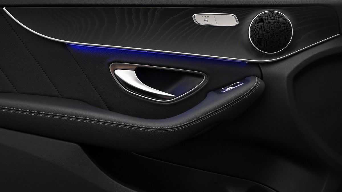 Mercedes-Benz C Class Image 12
