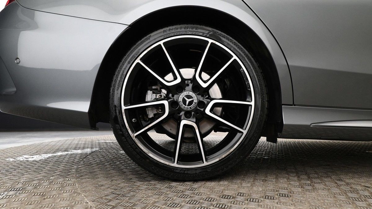 Mercedes-Benz C Class Image 8