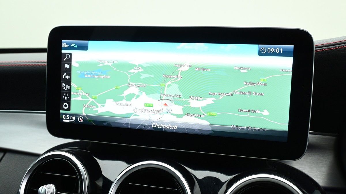 Mercedes-Benz C Class Image 11