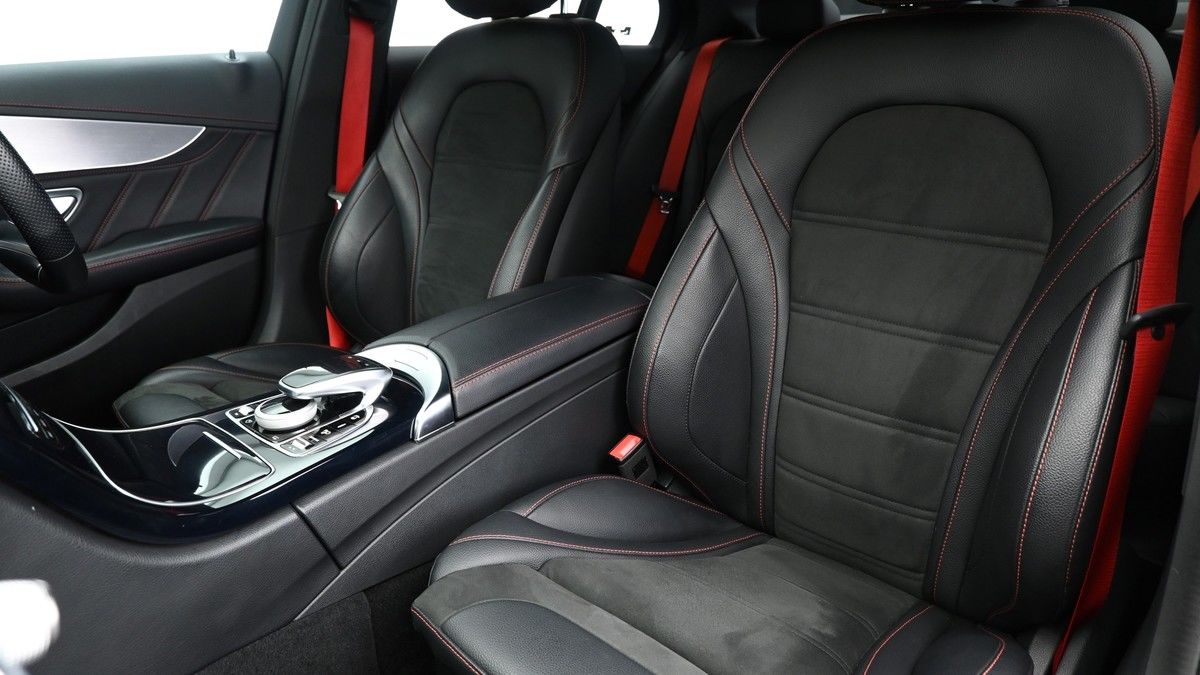 Mercedes-Benz C Class Image 4