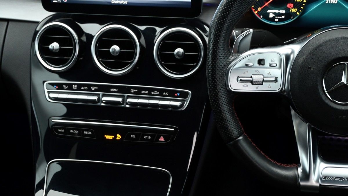 Mercedes-Benz C Class Image 15