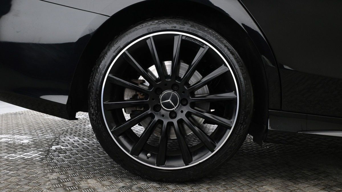 Mercedes-Benz C Class Image 9