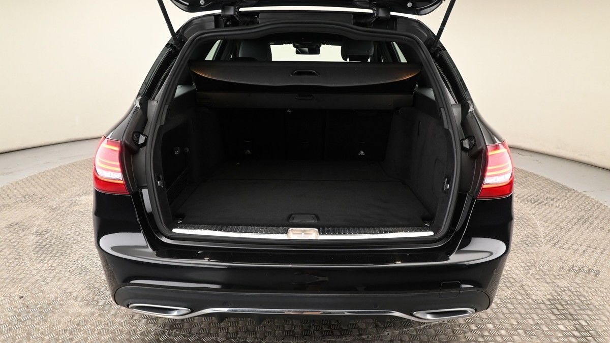 Mercedes-Benz C Class Image 10