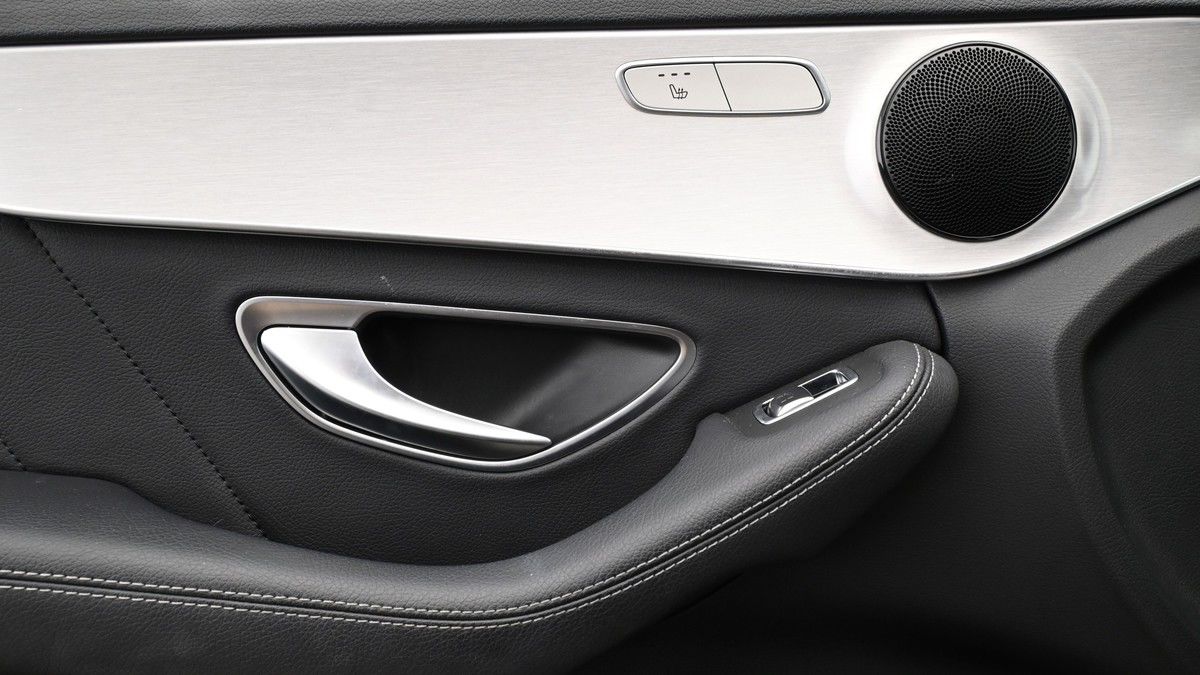 Mercedes-Benz C Class Image 13