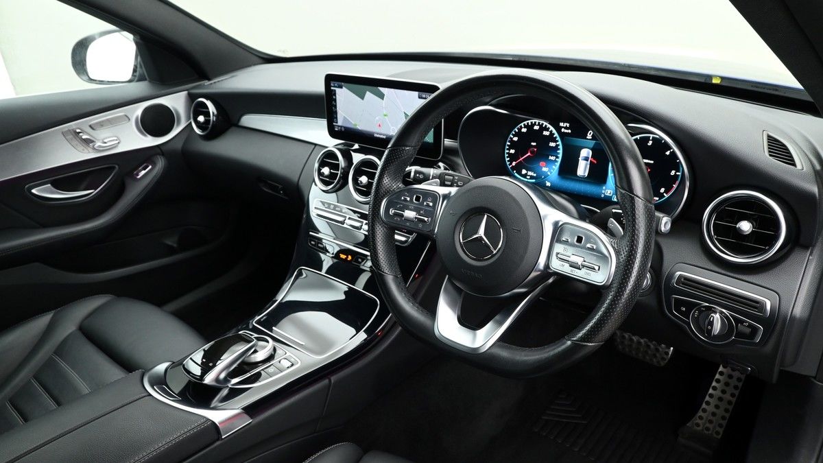 Mercedes-Benz C Class Image 3