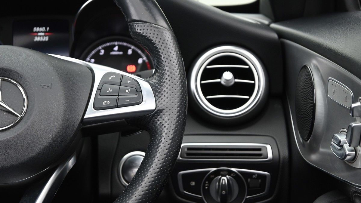 Mercedes-Benz C Class Image 15