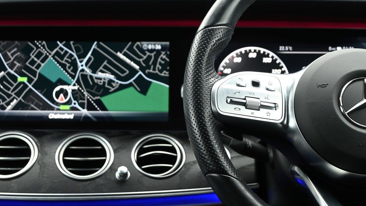 Mercedes-Benz E Class Image 14