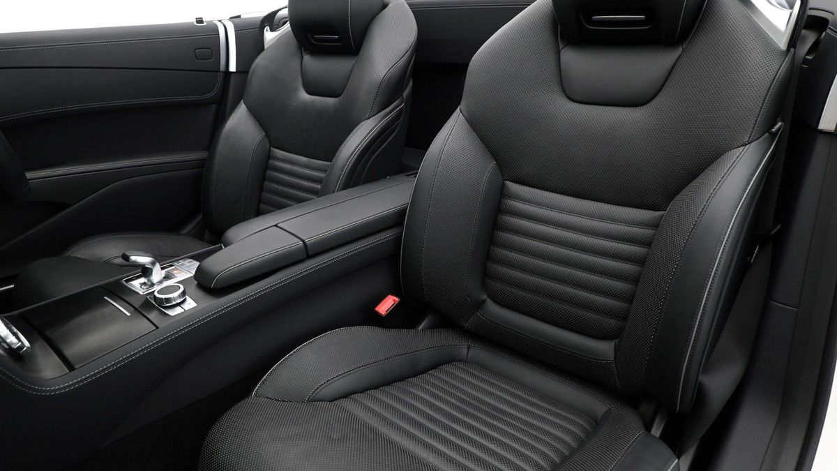 Mercedes-Benz SL Image 4
