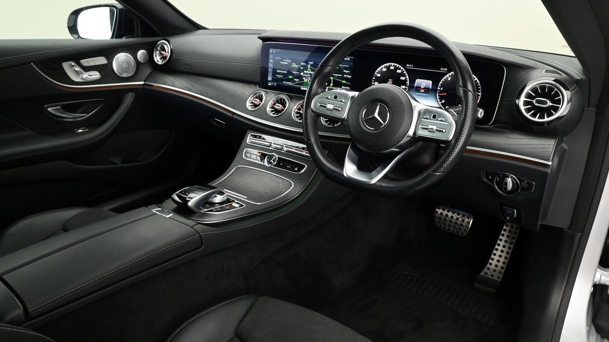 Mercedes-Benz E Class Image 3