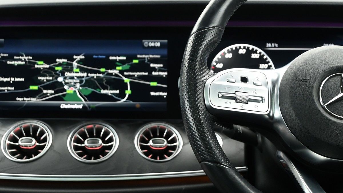 Mercedes-Benz E Class Image 15