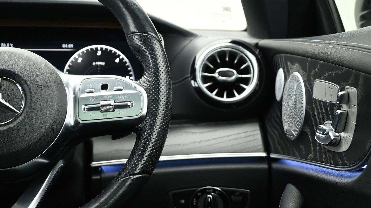 Mercedes-Benz E Class Image 16