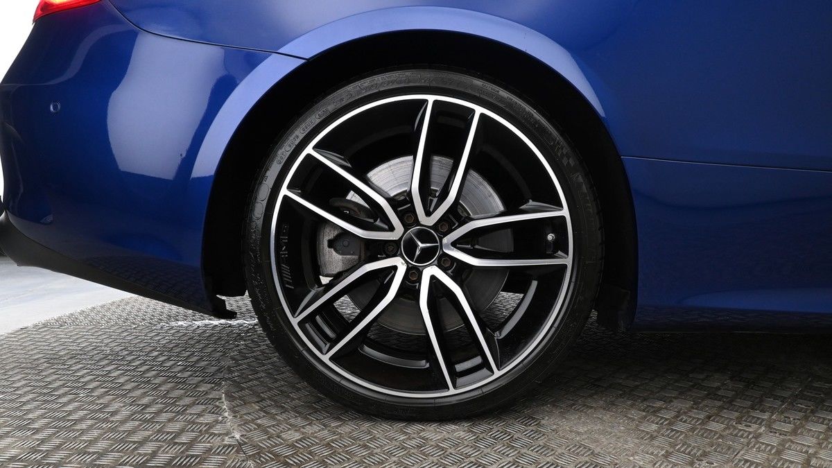 Mercedes-Benz E Class Image 8