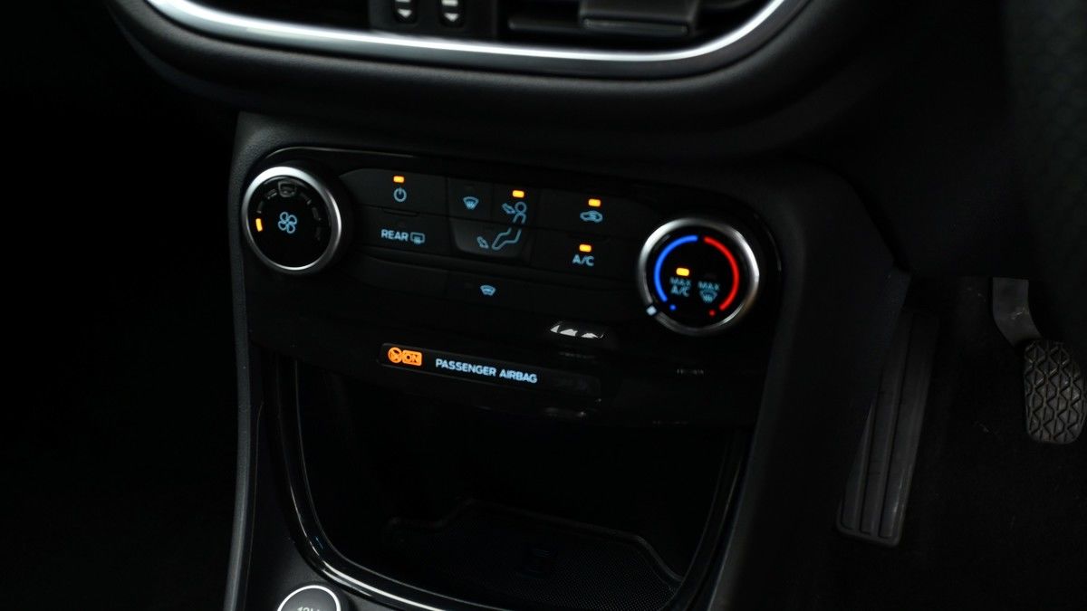 Ford Puma Image 12