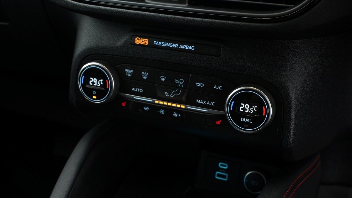 Ford Kuga Image 12