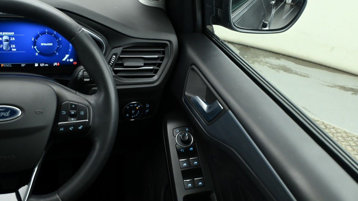 Ford Focus Image 16