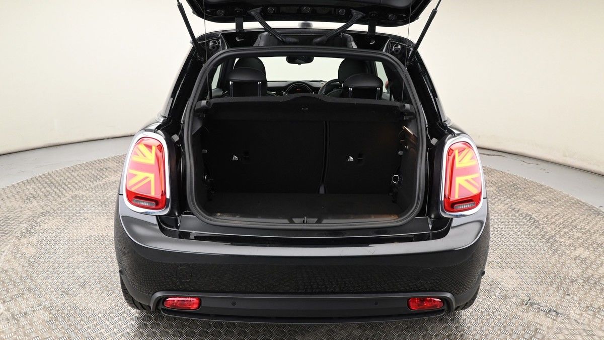 MINI Hatch Image 10