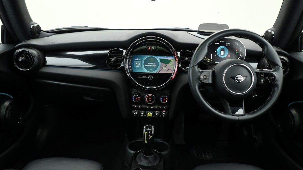MINI Hatch Image 14