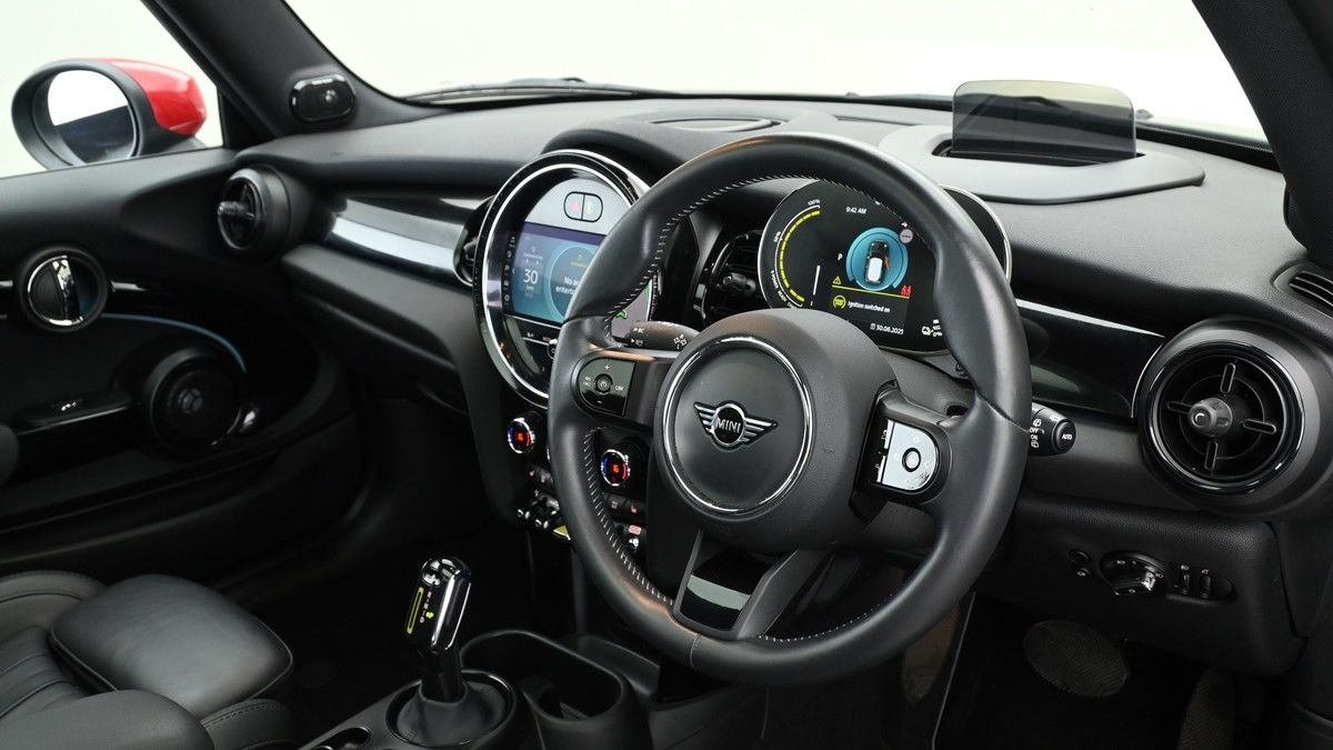 MINI Hatch Image 3