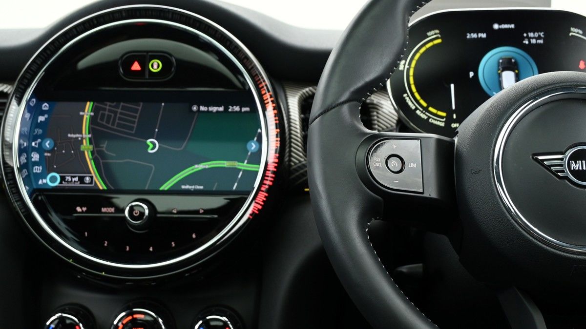 MINI Hatch Image 15