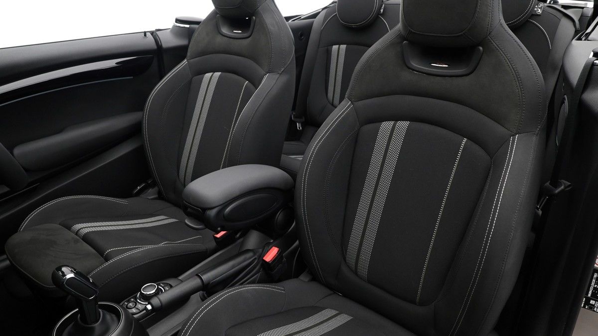 MINI Convertible Image 3