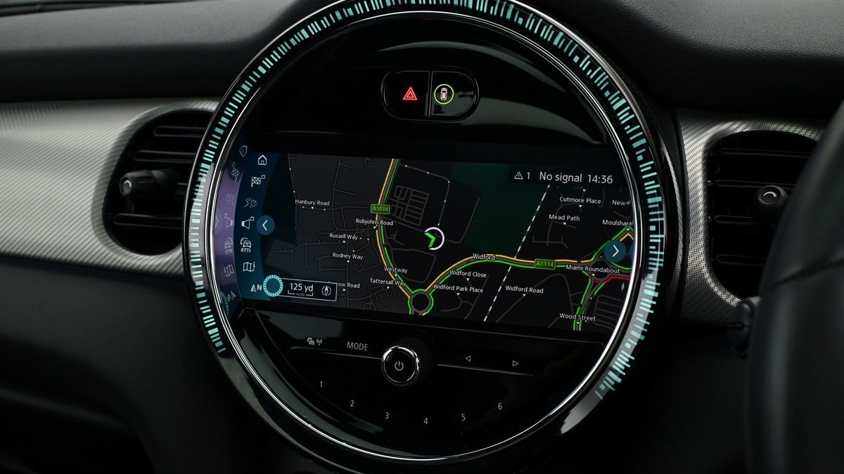 MINI Hatch Image 11