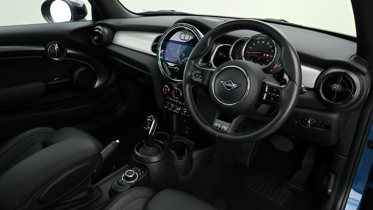 MINI Hatch Image 3