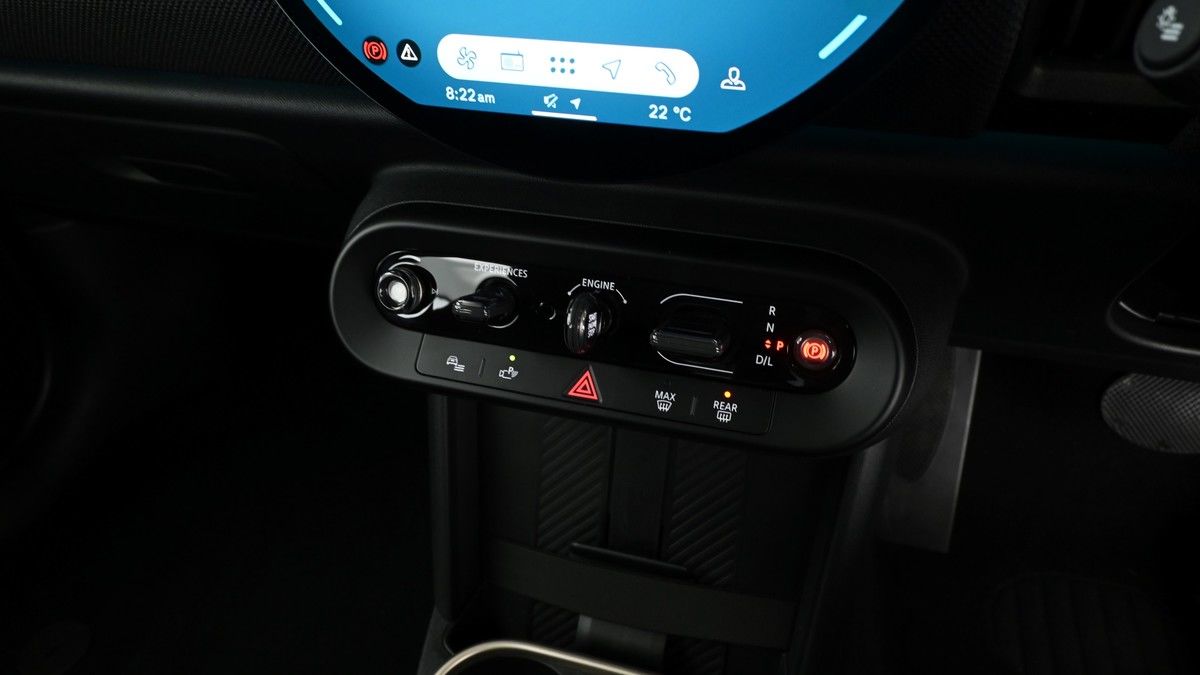MINI Hatch Image 12