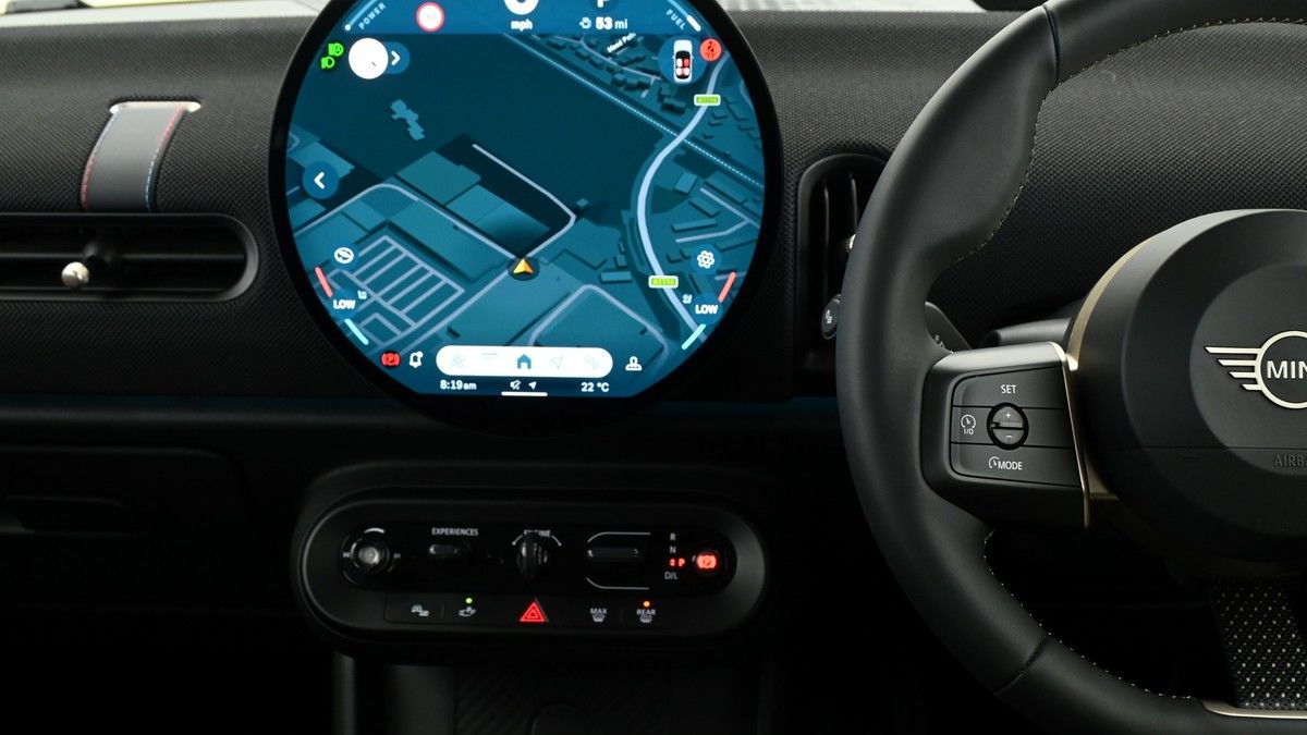 MINI Hatch Image 15