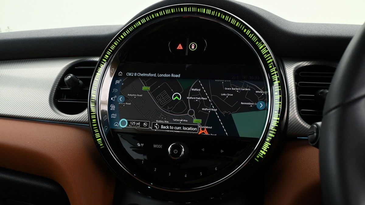 MINI Hatch Image 10