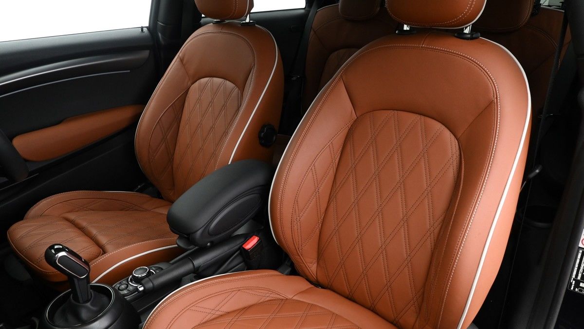 MINI Hatch Image 3