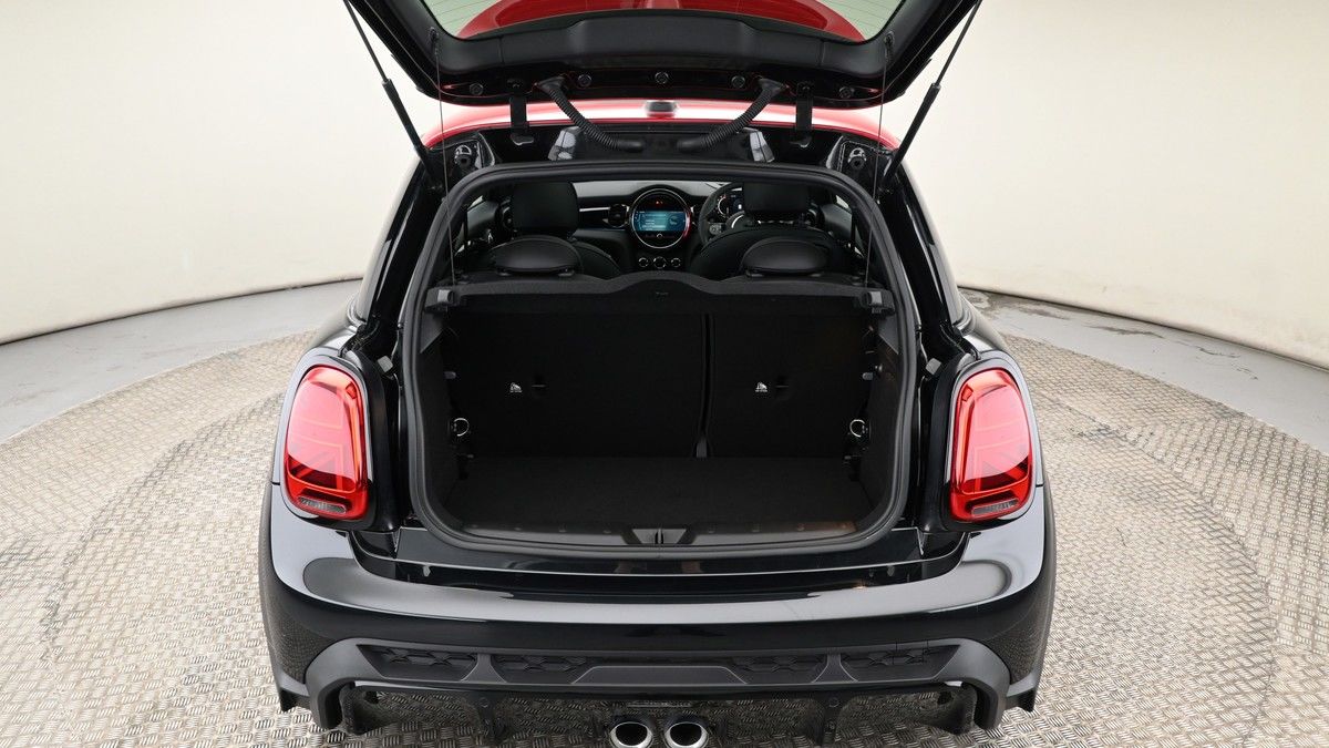 MINI Hatch Image 10