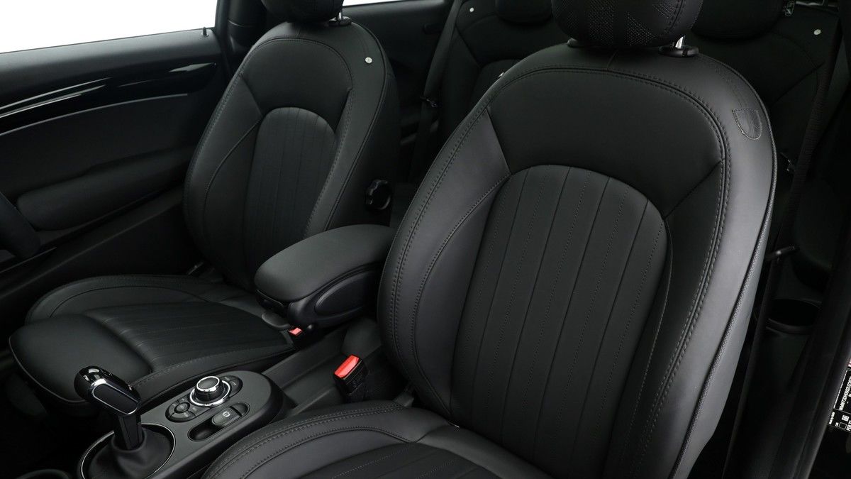 MINI Hatch Image 4