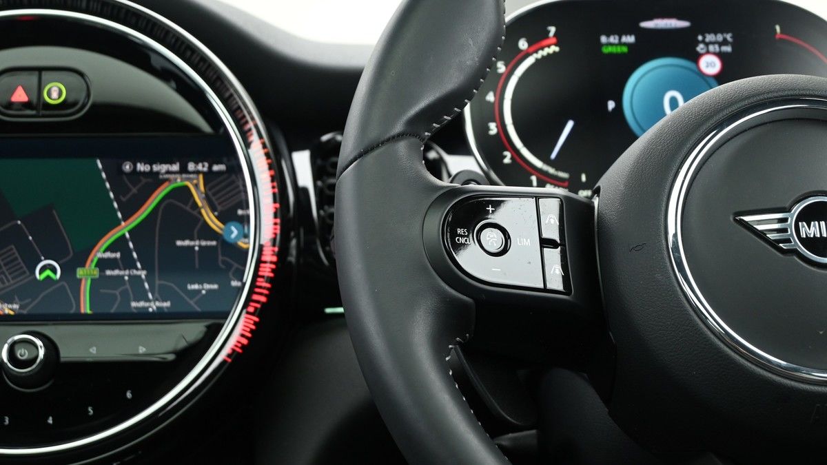 MINI Hatch Image 15